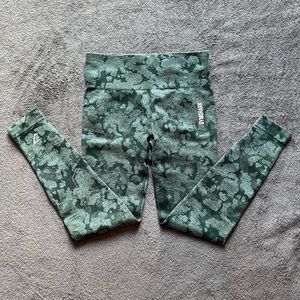Gymshark obsidian green camo leggings